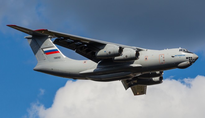 Un avion rus a survolat Marea Neagră în apropierea spațiului României - avion-1397398617.jpg