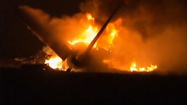 Ucraina / Avion militar DOBORÂT în estul Ucrainei. Russia Today: 30 de persoane au murit - avion-1402725097.jpg