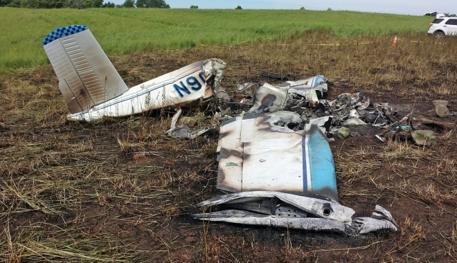 Accident aviatic. Toți pasagerii au murit - avion-1461239602.jpg