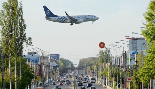 Aterizare de urgență, pe aeroportul Otopeni, a unui avion cu 170 de pasageri la bord - avion-1536972752.jpg