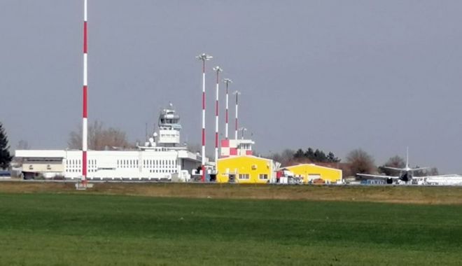 Al treilea avion cu români repatriați aterizează, deseară, la Constanța - avion-1584979485.jpg