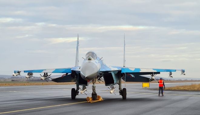 Avion militar ucrainean, interceptat și aterizat la Bacău - avion-1645689365.jpg