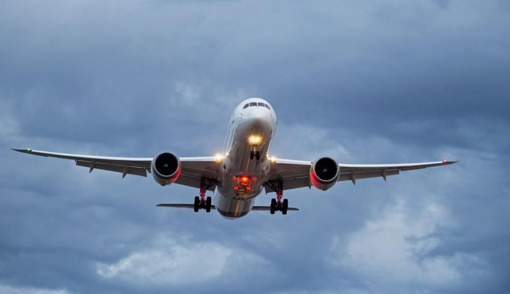 Hackerii au spart platforma unei mari companii aviatice. Datele a șase milioane de clienți, în pericol - avion-1751456687.jpg