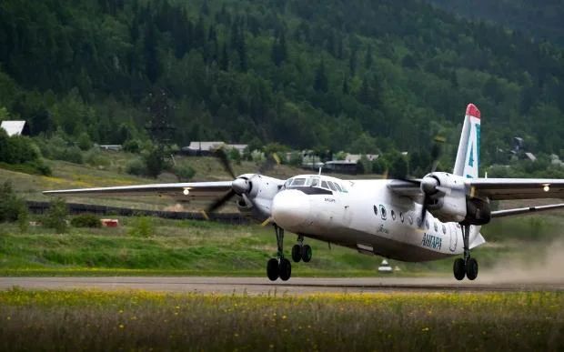 Avionul care dispăruse în Orientul Îndepărtat al Rusiei s-a prăbușit. Epava, descoperită pe un versant - avion-1753343597.jpg