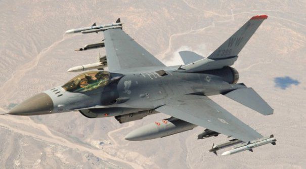 Ministrul Apărării: Avem în plan achiziționarea a cel puțin 20 de avioane F16 - avionf16465x390-1489424496.jpg