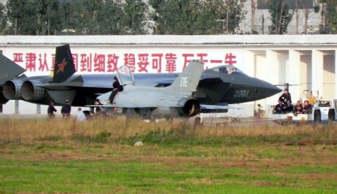 Super arma secretă a chinezilor: avionul invizibil - avioninvizibil-1321196877.jpg