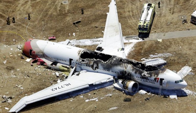 Cauzele accidentului aviatic din San Francisco - pilotul era la primul zbor - avionprabusit-1373457772.jpg