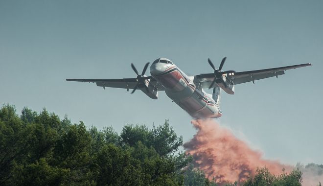 Comisia Europeană alocă 600 de milioane de euro pentru achiziţionarea a 12 avioane de stingere a incendiilor