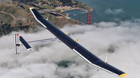 Mai multe săptămâni de reparații, pentru avionul alimentat doar cu energie solară - avionulsolarimpulseiivaramaneinj-1436702513.jpg
