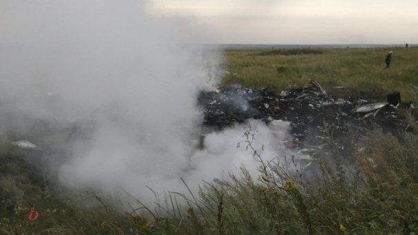 ACCIDENT AVIATIC ÎN ROMÂNIA. UN AVION S-A PRĂBUȘIT, DUPĂ CE A RATAT ATERIZAREA - aviou76327700465x390-1467381458.jpg