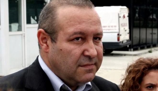 Daniel Fenechiu, noul lider al grupului PP-DD de la Cameră - avocat-1368517067.jpg