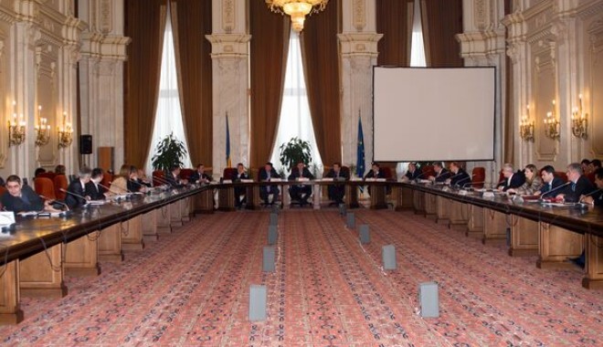 Revizuirea Constituției: Avocatul Poporului nu mai poate fi revocat - avocatulpoporului-1391516740.jpg