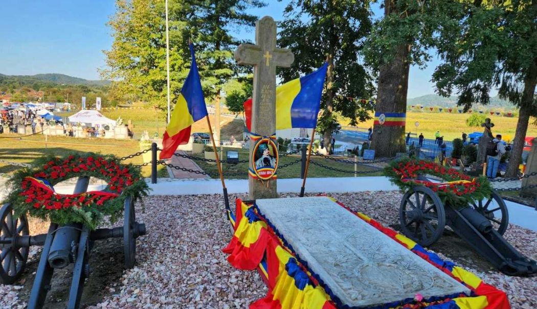 Trei candidaţi la Preşedinţie au participat la manifestările de la Țebea