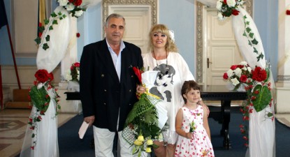 Patronul restaurantului Pelican, Dumitru Burcin, s-a însurat a treia oară cu aceeași femeie - b019e36b7cbc0a9b8ae633ef8e0627fb.jpg