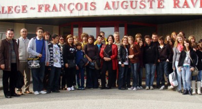 Cu proiectele Comenius elevii văd lumea - b251eb66dccdb5cf2dc8a9d86755ceca.jpg