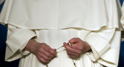 Un preot catolic acuzat de pedofilie s-a sinucis - b3c00c7f3639fe3d7952183622ae1fb7.jpg