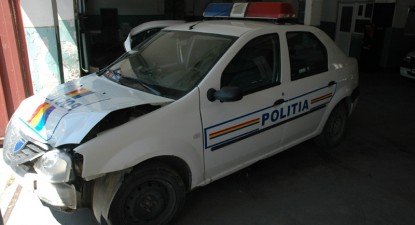 Tânărul care a intrat cu tractorul în mașina Poliției din Kogălniceanu, acuzat de tentativă de omor - b4d612b7a7d52a52aaeda65008541a2b.jpg
