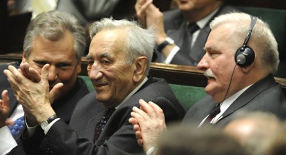 Walesa, evitat de Kaczynski la celebrarea a 20 de ani de la primele alegeri libere din Polonia - b4f6990eb781c566de8d91cb6fe6ca5d.jpg