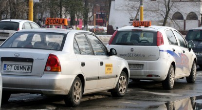 Carnetul de șofer, un moft ucis de criză - b66b1f61abd08a1d7717dc6f227bd1dc.jpg