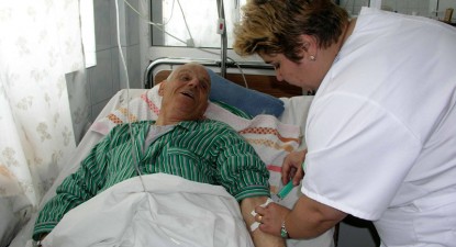 Îngrijirile la domiciliu, în pericol să intre în moarte clinică - b6dcaa50f9f37b62c29647512dcf7c17.jpg