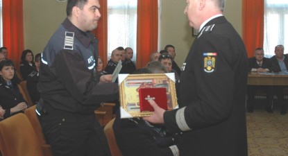 Un an de închisoare și plata a 150.000 de euro pentru nenorocirea unui polițist - b8f150bc6c3b6fbff31128ea1ad2bbde.jpg