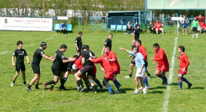 Emoții în prima repriză, șase eseuri la final - b9473b5f30a92aafb1634733f7749524.jpg
