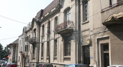 Casa Lescovar, imobil în stilul Renașterii Franceze - ba10b45d4075c1ba3beb58fc7032494d.jpg