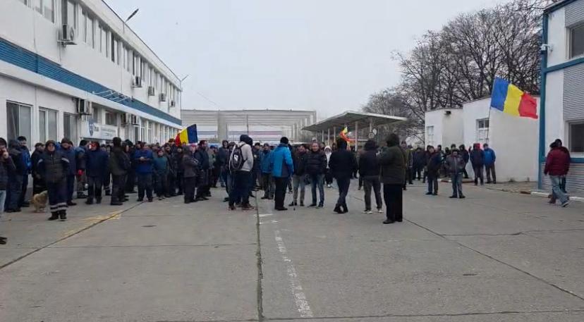 Atenție, călători! Niciun autobuz CT BUS nu a ieșit pe traseu - ba39e2f53b6b427d8897ca7fd366bd2c-1765949625.webp