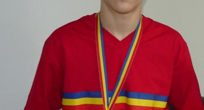 Vlad Caraș, învins în optimile Europenelor de lupte - ba78e3853866e16378f7c0e9da511e39.jpg