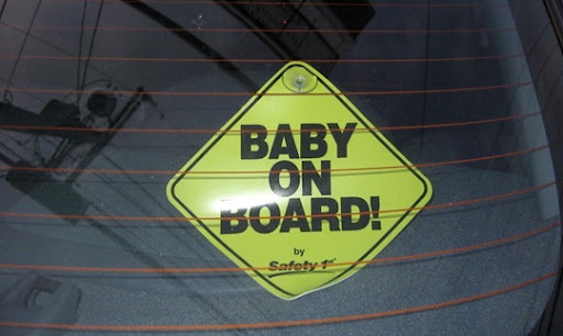 Fetiță de un an rănită într-un accident rutier - babyonboard22-1336378573.jpg