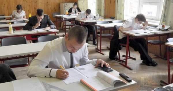 Au început înscrierile la Bac 2013 - bac-1369649155.jpg