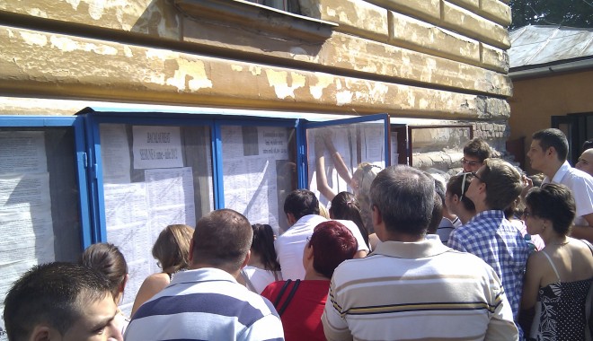 Premii în bani pentru elevii de nota 10 la Bacalaureat - bac-1374119400.jpg
