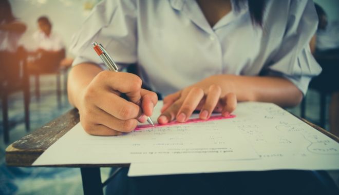 Rata finală de promovare în sesiunea de toamnă a examenului de Bacalaureat 2019: 33,4% - bac-1567875641.jpg
