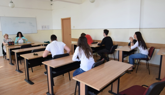 Prima probă de bacalaureat, primul eliminat pentru tentativă de fraudă - bac201710-1496767197.jpg