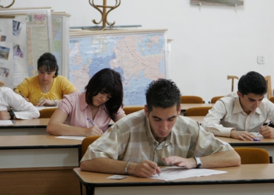 Astăzi, proba obligatorie a profilului, la bacalaureatul de toamnă - bacalaureat-1314735500.jpg