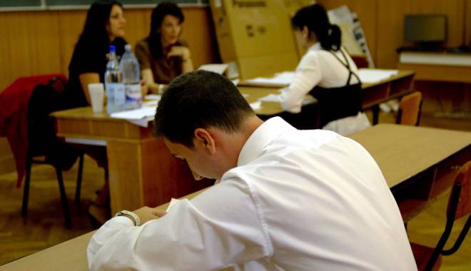 Astăzi, ultima zi a probei întâi la Bacalaureat 2015 - bacalaureat2015-1433872708.jpg