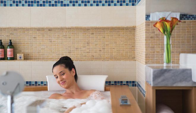 Băile de ierburi combinate cu citricele vă relaxează și vă calmează - bai1-1660915644.jpg