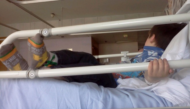 Medicul Tona, de la spitalul Medgidia, acuzat că ar fi ucis un băiețel de patru ani, scos basma curată! - baietelpepatspitalcopy-1344272854.jpg