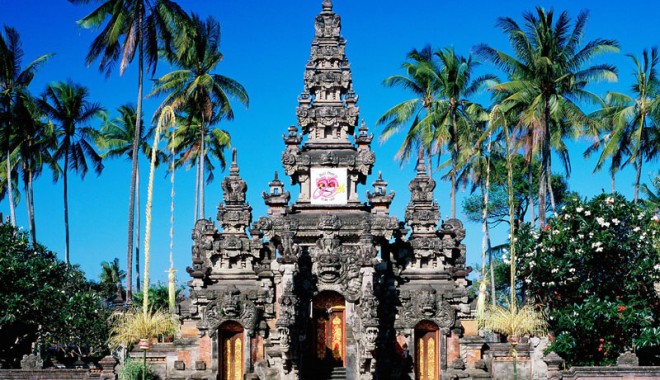 Cutremur  cu magnitudinea  de 6,4 pe insula Bali - bali-1346759817.jpg