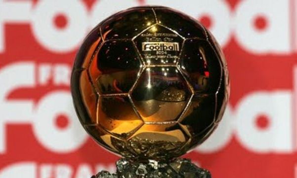 Cristiano Ronaldo, Lionel Messi și Franck Ribery, finaliștii pentru Balonul de Aur - balon-1386610971.jpg