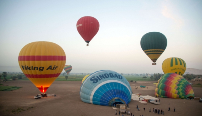 Un balon cu 20 de turiști s-a prăbușit în Egipt. Mai multe victime - balon-1515141435.jpg