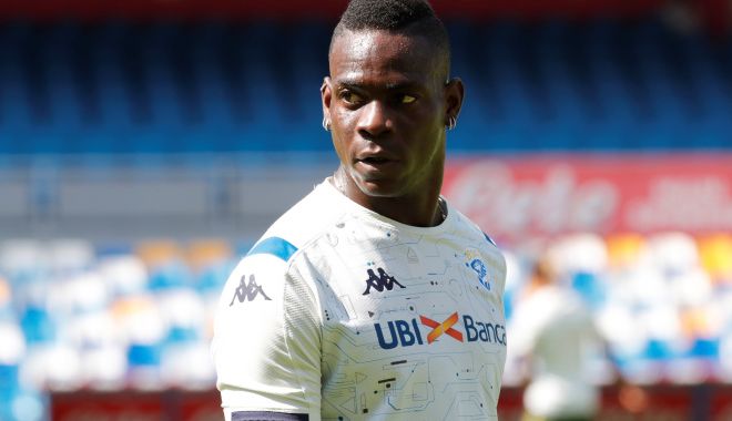 Balotelli a comis-o din nou! Atacantul și-a vărsat nervii pe un fotograf - balotelli-1572340655.jpg