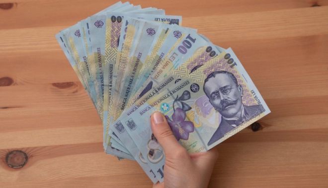 Două categorii de românii se vor putea pensiona mai repede. Legea a fost publicată în Monitorul Oficial - ban0-1671890620.jpg