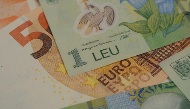 Veşti excelente pentru trei milioane de muncitori. Bonusuri de 350 de euro la începutul anului 2023 - ban4-1671802956.jpg