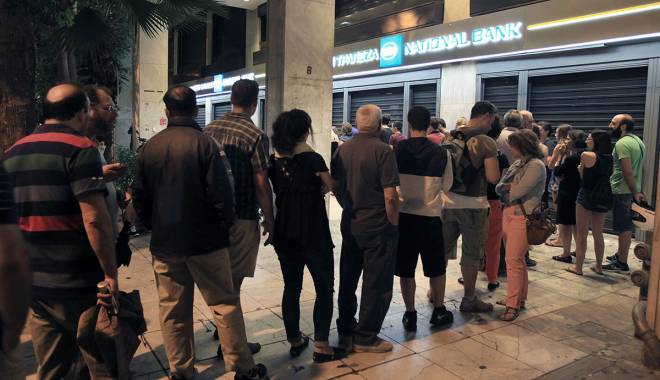 CRIZA GRECIA / Băncile rămân închise până luni - banca-1436424686.jpg