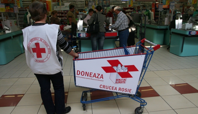 A reînceput programul Banca de Alimente - bancaalimente-1492707407.jpg
