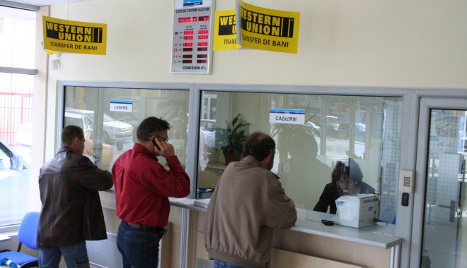 Băncile încep să scadă dobânzile - bancacasierieg-1390219743.jpg
