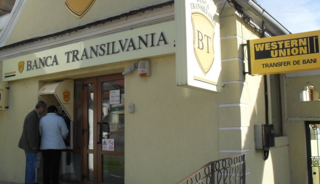 Cardurile, bancomatele și POS-urile Băncii Transilvania nu vor funcționa în noaptea de sâmbătă spre duminică - bancatransilvaniacodlea-1499406842.jpg