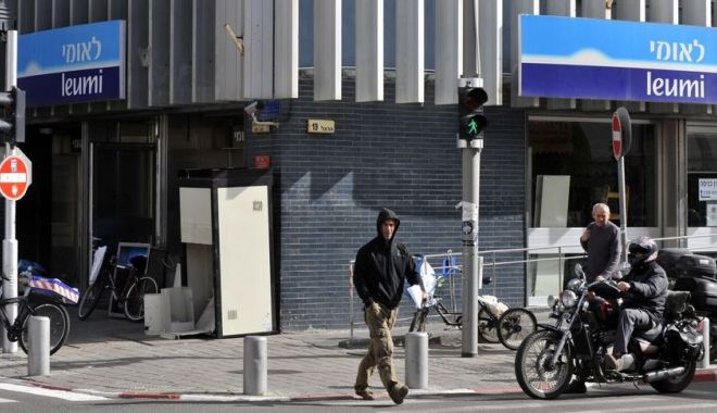 Tranzacție spectaculoasă pe piața bancară. Consiliul Concurenței a dat OK-ul - banci-1561368018.jpg