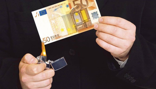 Bancnote euro false scoase la vânzare în Constanța - bancnotefalse50euro-1312834512.jpg
